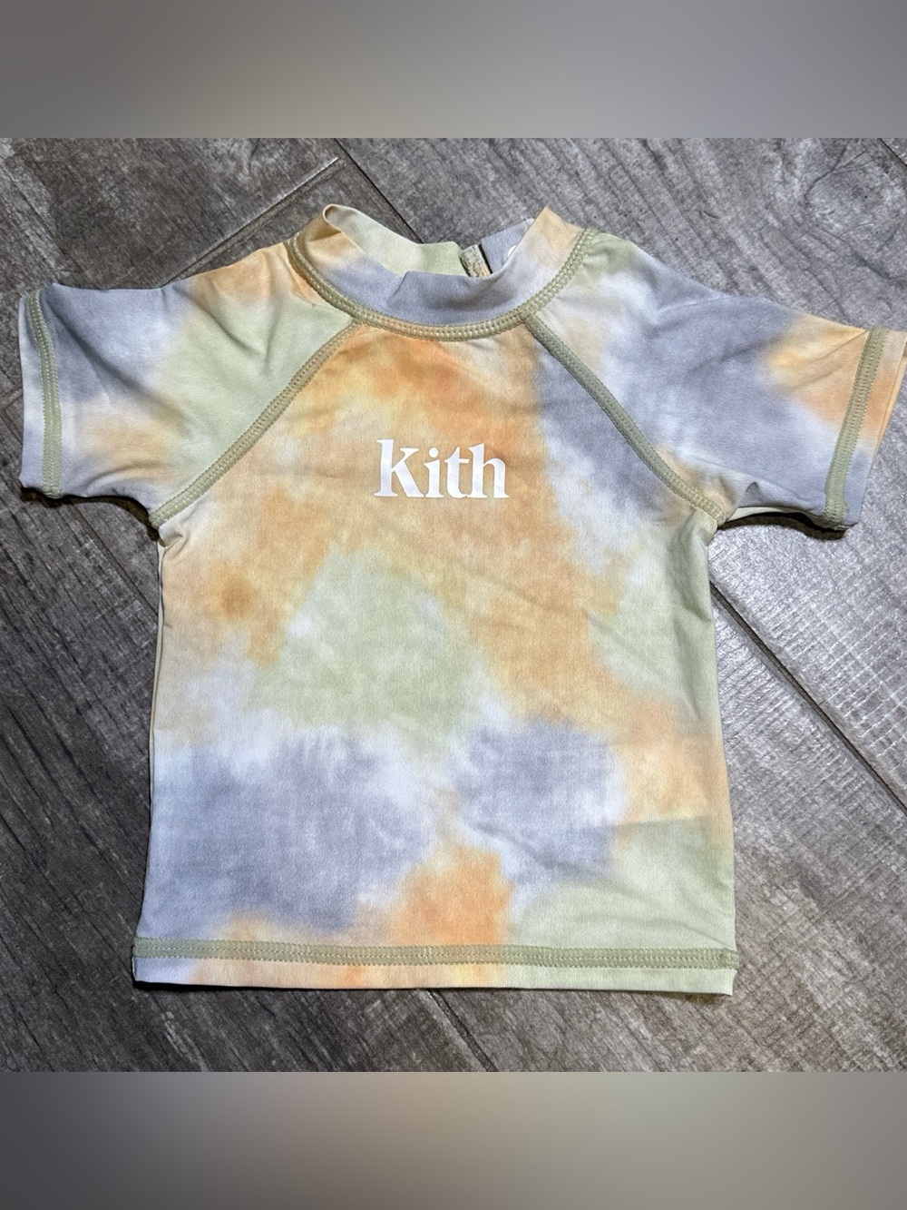 Kith Kids Short Sleeve Tie-Dye Rash Guard - Green/Orange/Gray